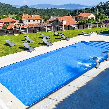 Casa de Férias Casa Rustica O Facho Hio